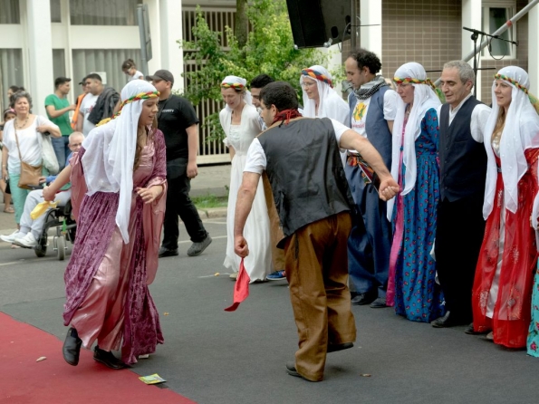 OLYMPUS DIGITAL CAMERA