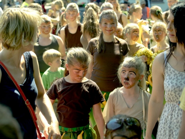 OLYMPUS DIGITAL CAMERA