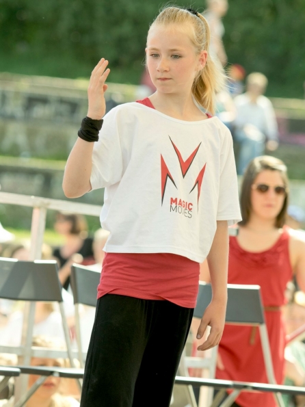 OLYMPUS DIGITAL CAMERA