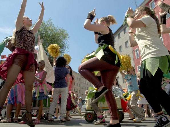 OLYMPUS DIGITAL CAMERA