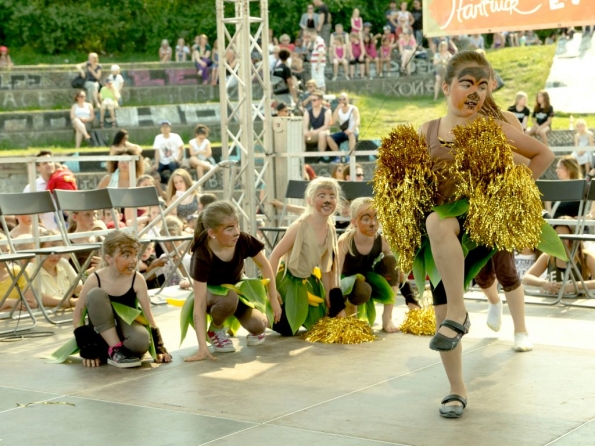 OLYMPUS DIGITAL CAMERA