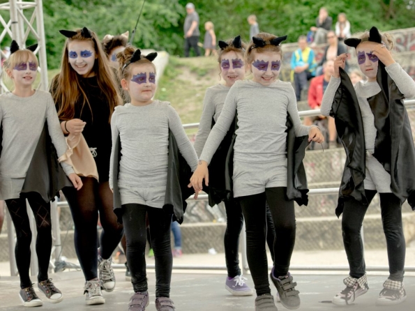 OLYMPUS DIGITAL CAMERA