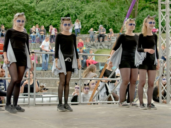 OLYMPUS DIGITAL CAMERA