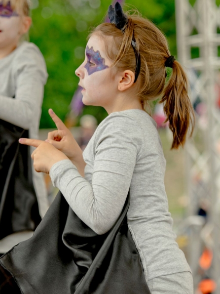 OLYMPUS DIGITAL CAMERA