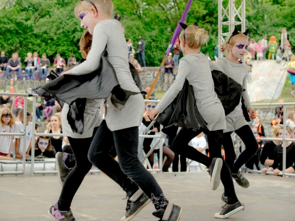 OLYMPUS DIGITAL CAMERA