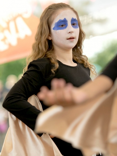 OLYMPUS DIGITAL CAMERA