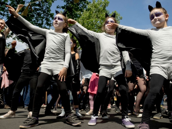 OLYMPUS DIGITAL CAMERA