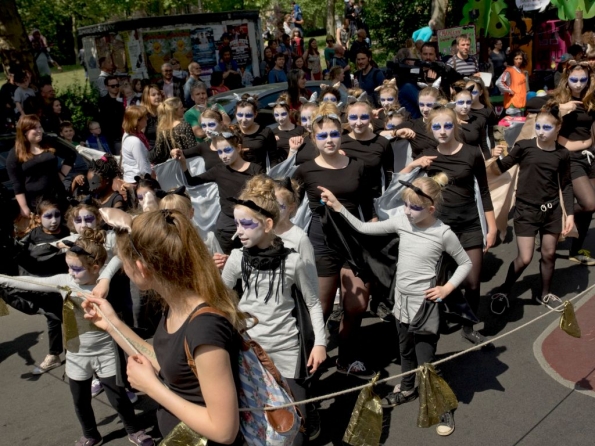 OLYMPUS DIGITAL CAMERA