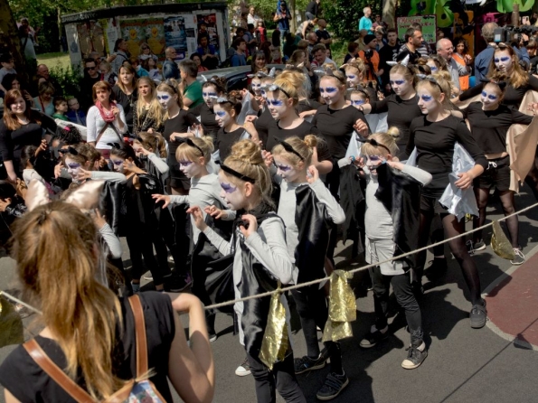 OLYMPUS DIGITAL CAMERA