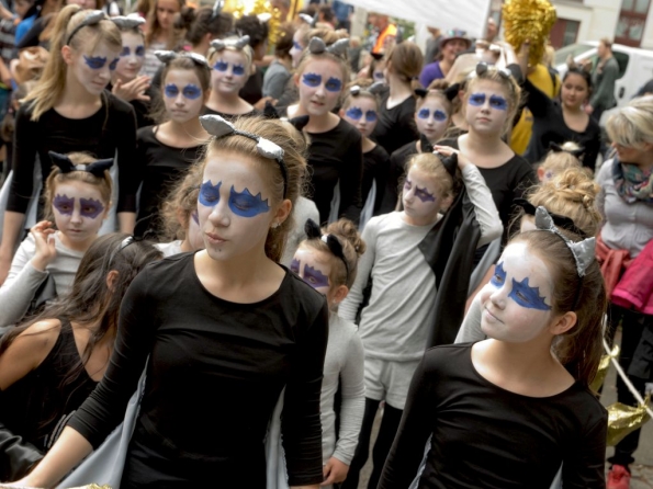 OLYMPUS DIGITAL CAMERA