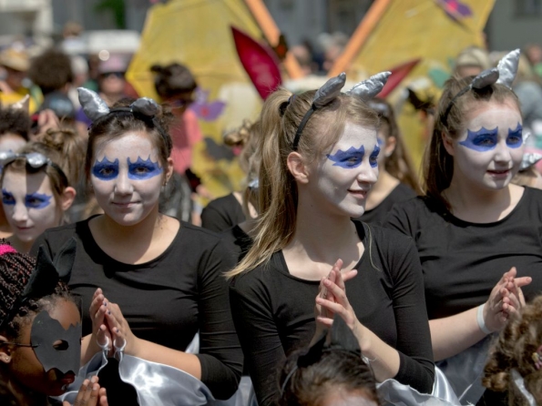 OLYMPUS DIGITAL CAMERA