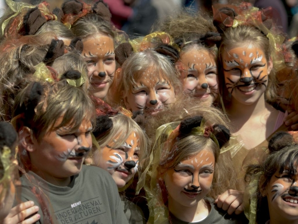 OLYMPUS DIGITAL CAMERA