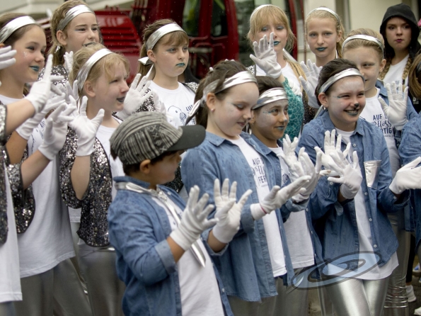 OLYMPUS DIGITAL CAMERA