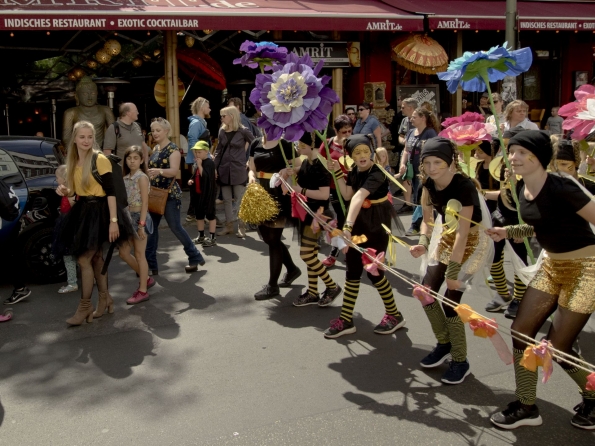 OLYMPUS DIGITAL CAMERA