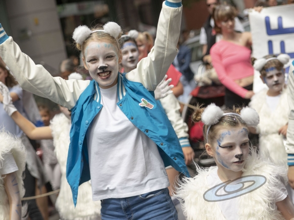 OLYMPUS DIGITAL CAMERA